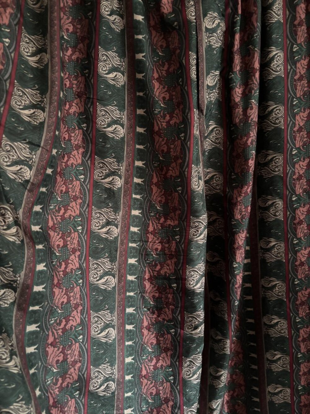 Silk Art Nouveau Patterned Pajama Set - Picture 8 of 12